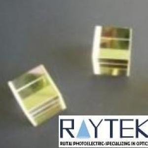 The Polarizing Beamsplitter Prisms